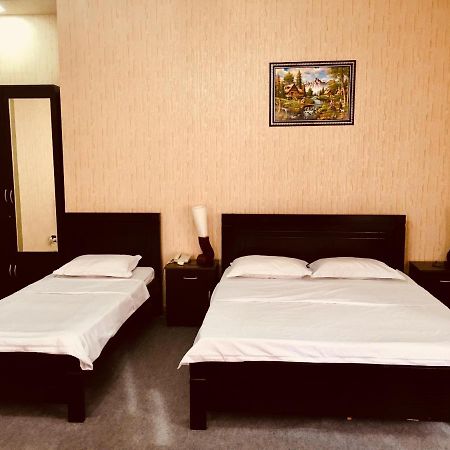 Hotel Nice Tbiliszi Kültér fotó