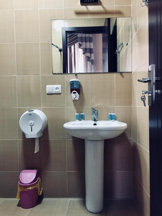 Hotel Nice Tbiliszi Kültér fotó