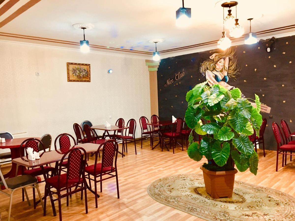 Hotel Nice Tbiliszi Kültér fotó
